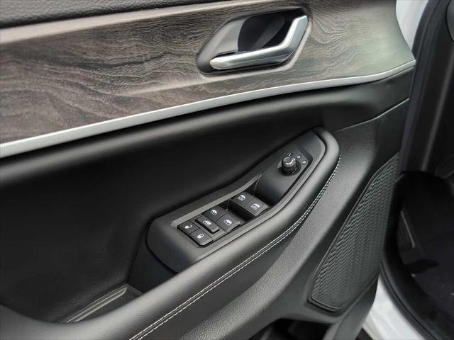New 2027 Bright White Clear-Coat Paint Jeep Altitude image 19