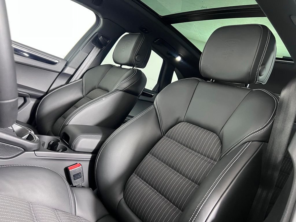 Certified Used 2026  Porsche  image 5