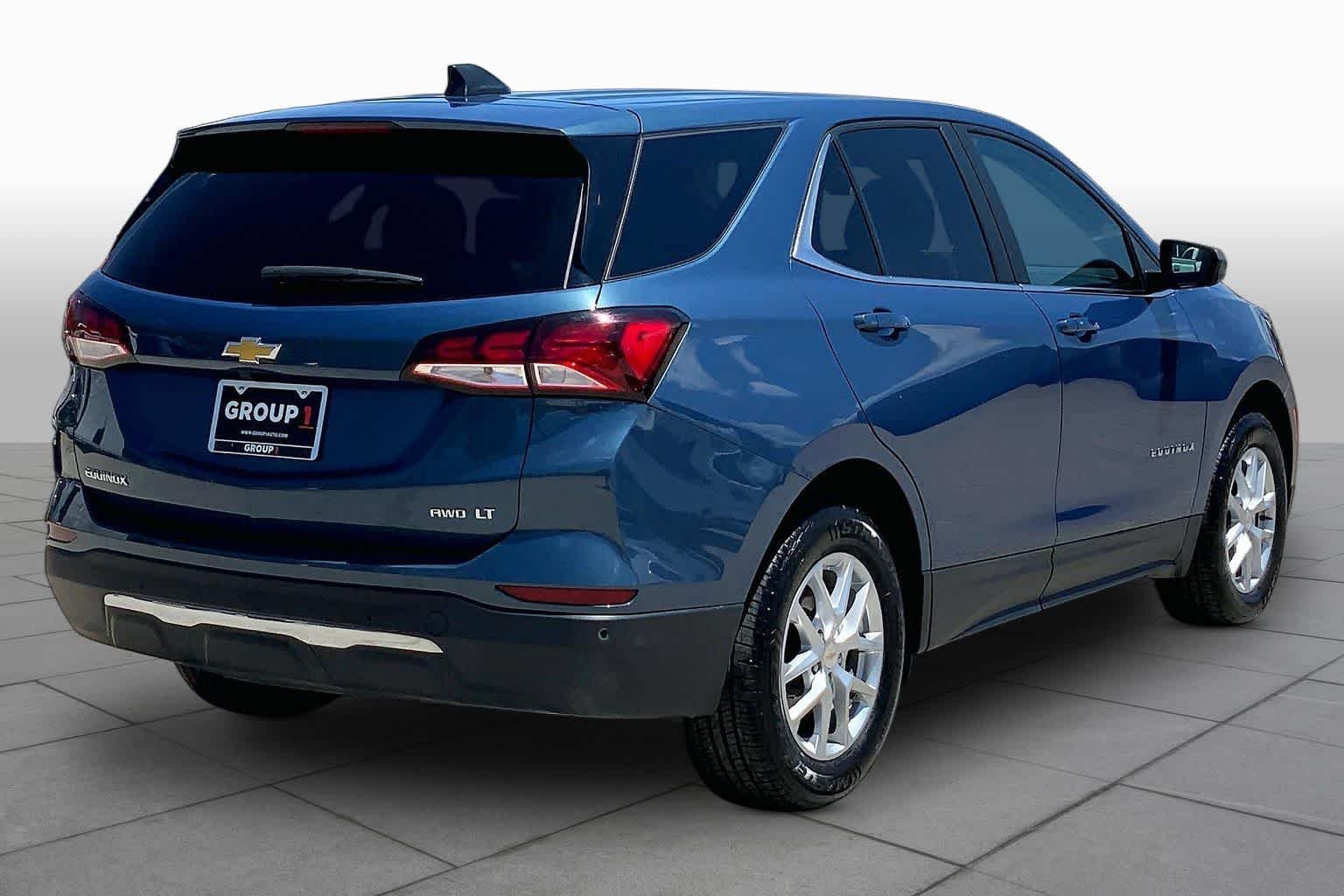 Used 2024 Lakeshore Blue Metallic Chevrolet LT image 13