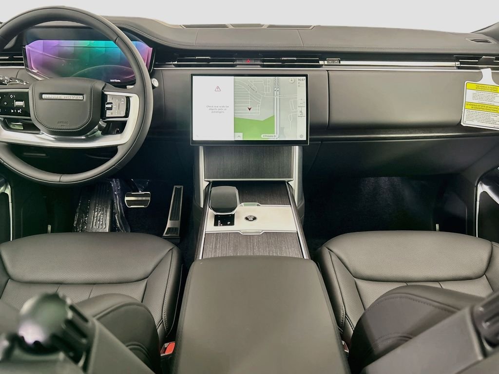 New 2026 Santorini Black Land Rover SE image 13