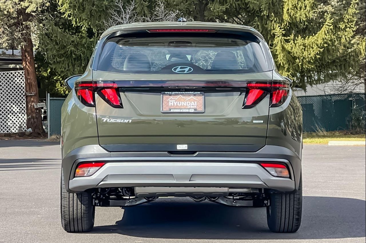 New 2026 Green Hyundai SE AWD image 5