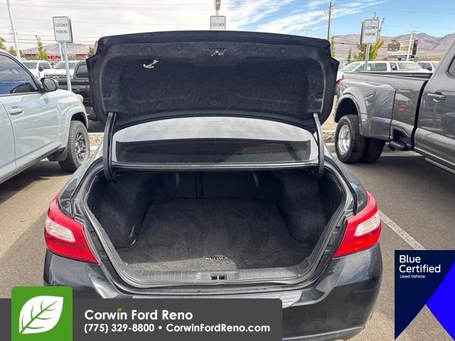 Used 2017 Super Black Clearcoat Nissan 2.5 SV image 8