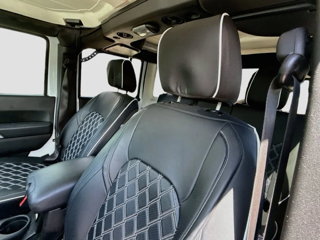 Used 2016 White Jeep Unlimited Rubicon image 22