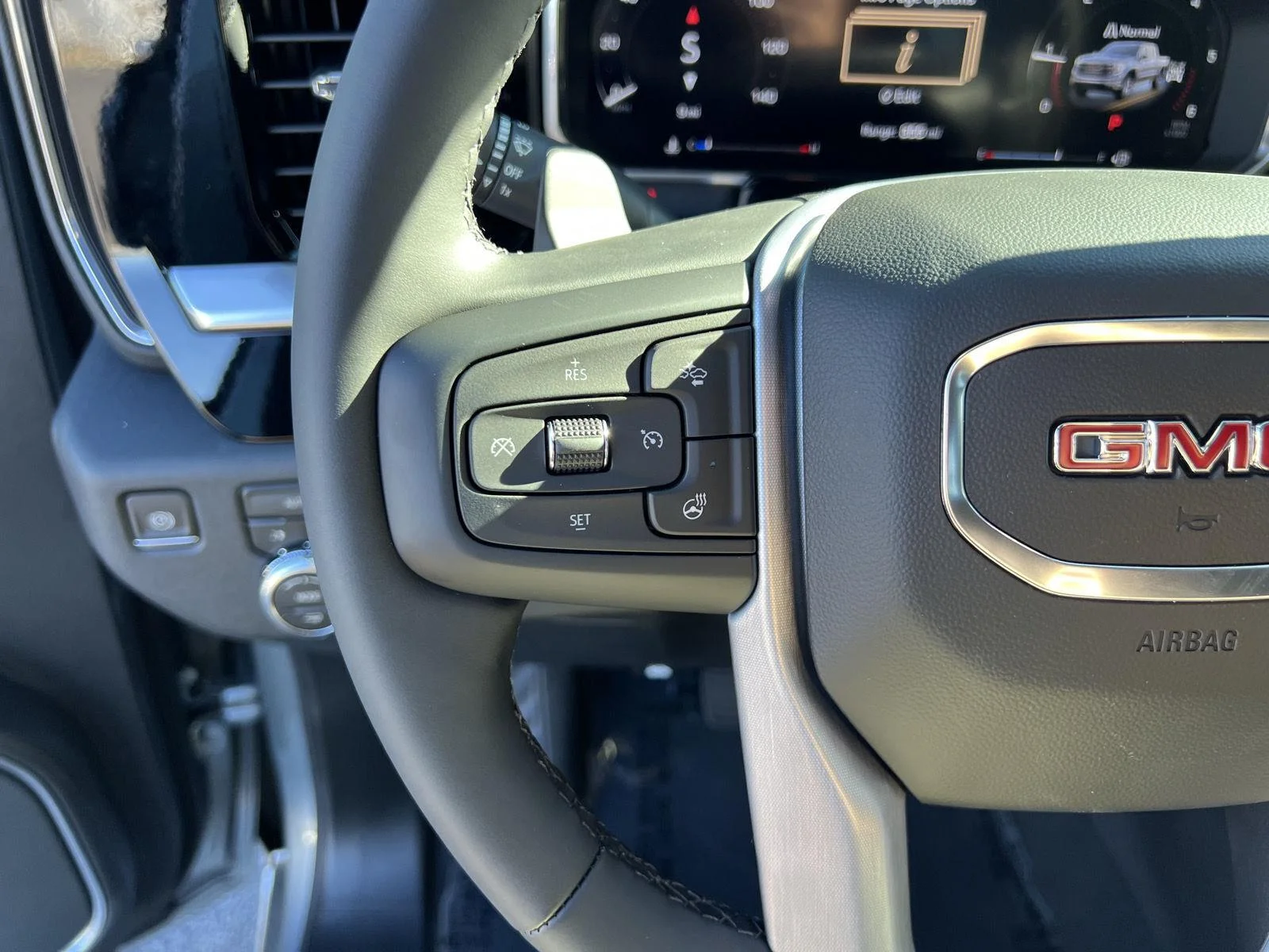 2026 GMC Sierra 1500 SLT - Photo 19