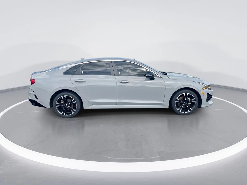 Used 2024 Gray Kia GT-Line image 9