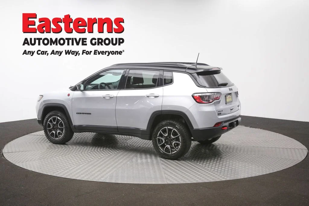 Used 2025 Silver Jeep Trailhawk image 61