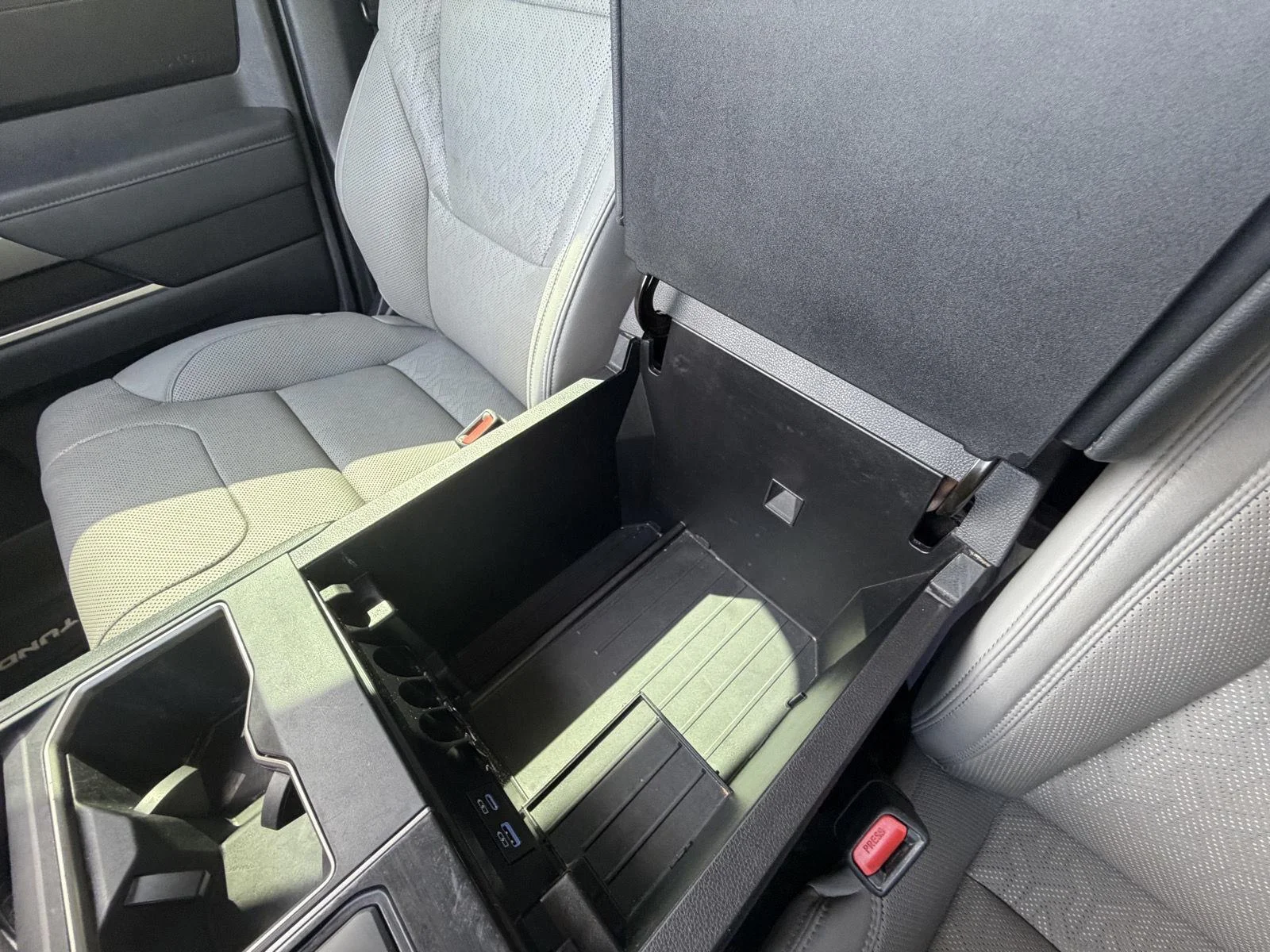 Used 2023 Ice Cap Toyota SR5 image 14