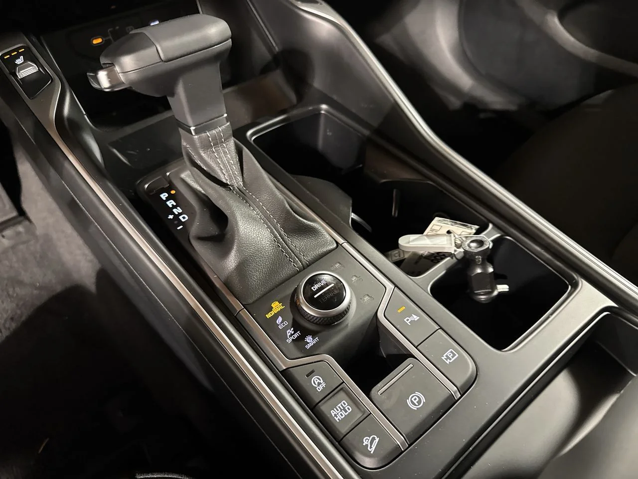 New 2026 White Pearl Kia S image 24