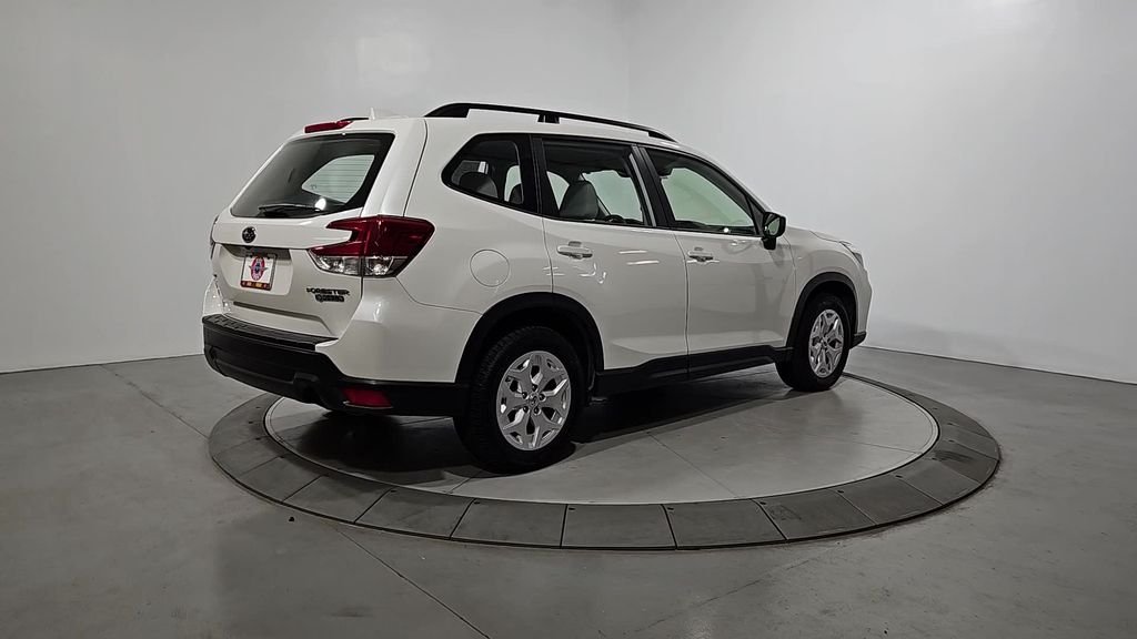 Used 2021 White Subaru Base image 5