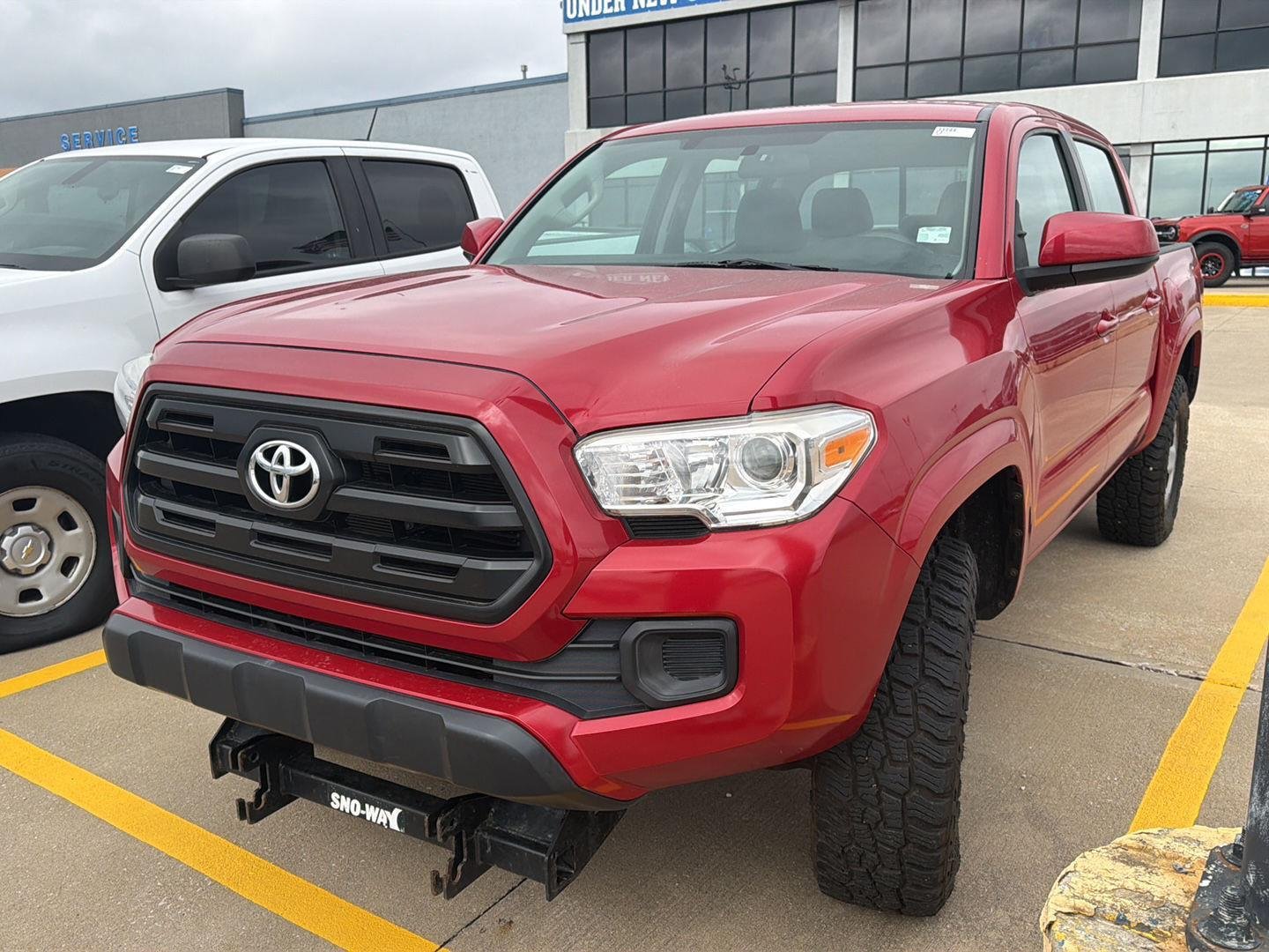 Used 2017 Toyota Tacoma SR with VIN 3TMCZ5AN0HM077809 for sale in Kansas City