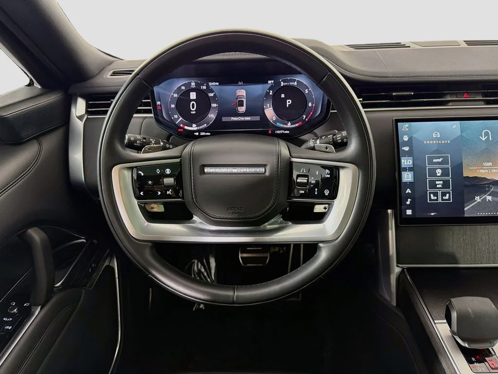 Used 2025 Silver Land Rover SE image 24