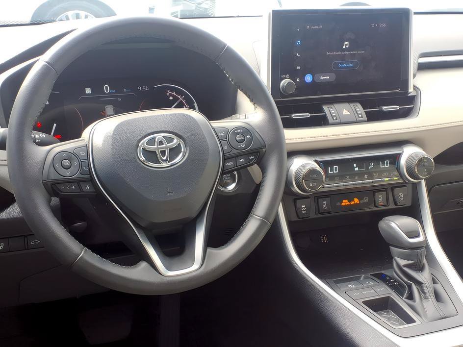 Used 2024 Silver Sky Metallic Toyota XLE Premium image 12