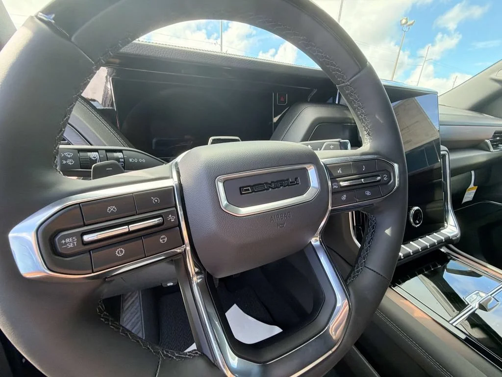 2026 GMC Yukon XL Denali - Photo 28