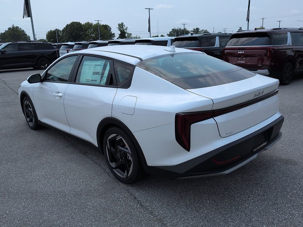 New 2026 Snow White Pearl Kia EX image 5