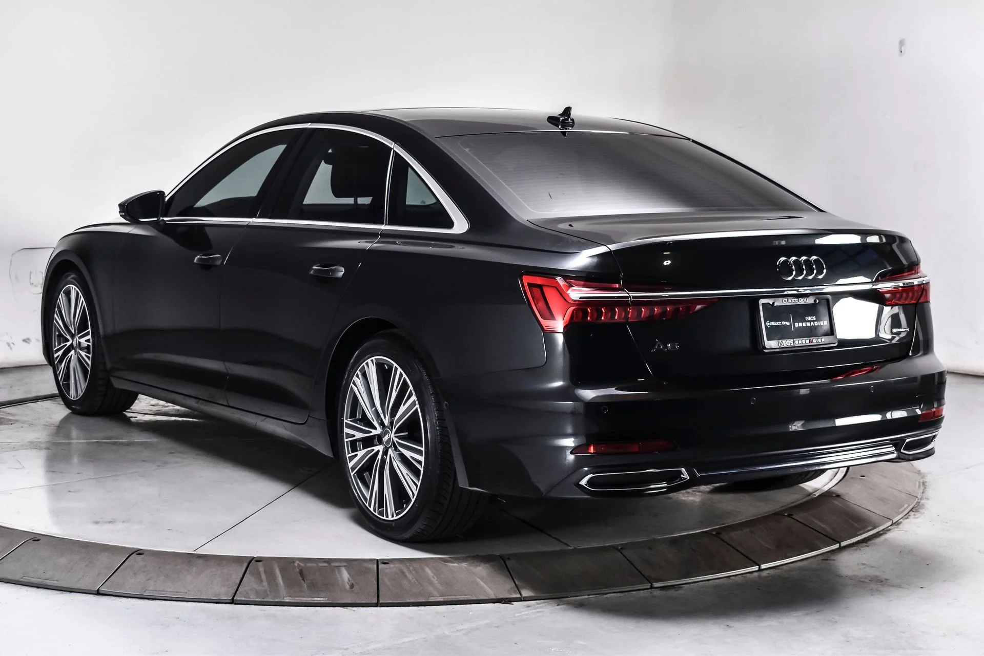 Used 2020 Gray Metallic Audi 2.0T Premium Plus image 4