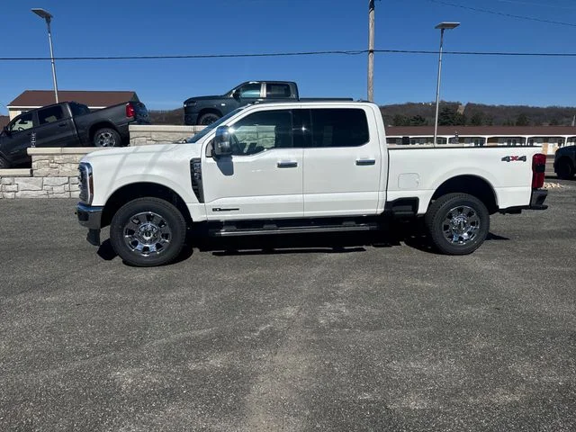 2026 Ford F-250 Super Duty Lariat - Photo 2