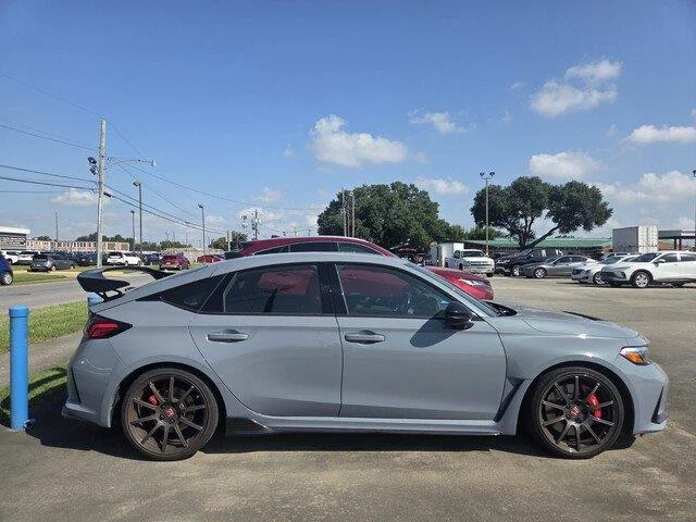 Used 2023 Sonic Gray Pearl Honda Type R image 4
