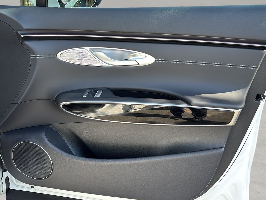 2026 GENESIS GV70 Standard - Photo 33