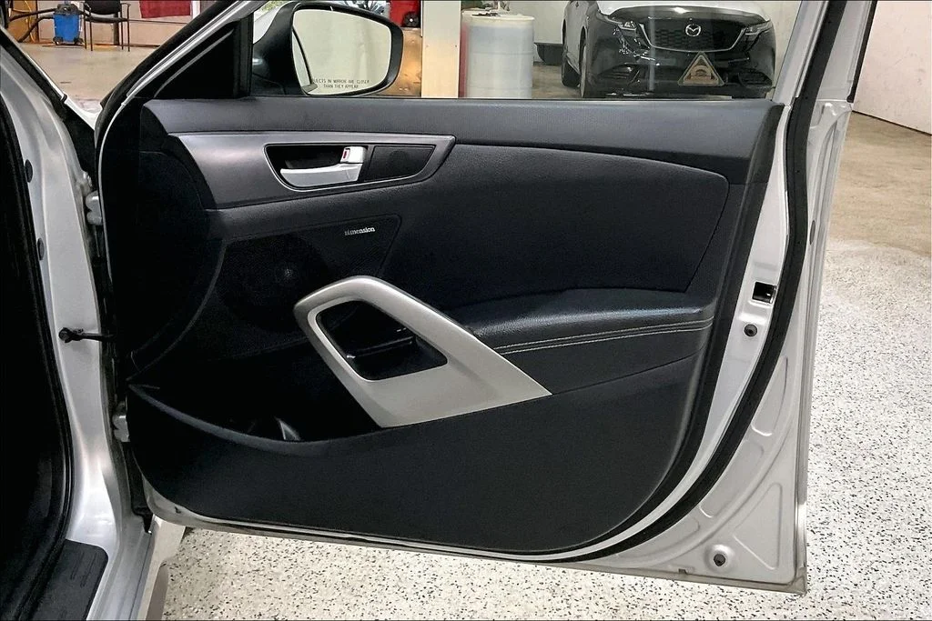 Used 2016 Silver Hyundai Turbo image 23