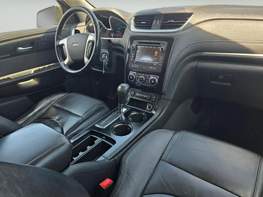 Used 2014 Tungsten Metallic Chevrolet LT image 26