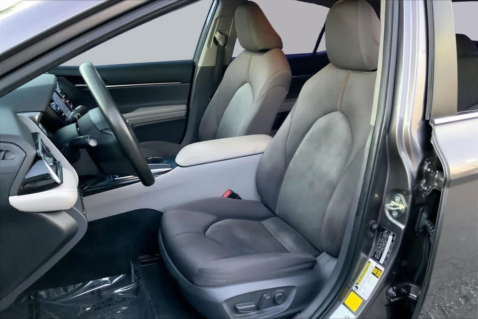 Used 2020 Predawn Gray Mica Toyota LE image 7