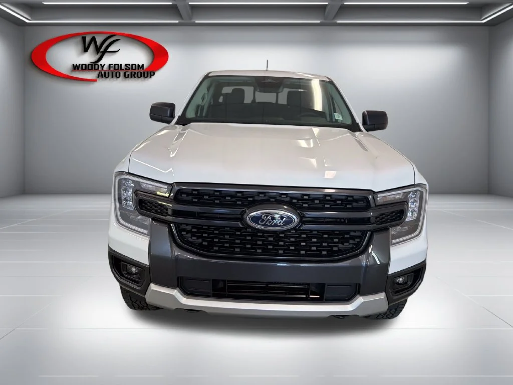 New 2026 Oxford White Ford XLT image 2