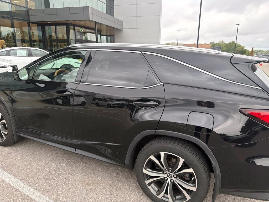 Used 2019 Obsidian Lexus 350L Luxury image 21
