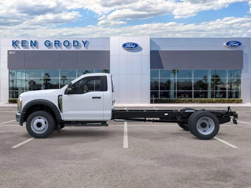 New 2026 Oxford White Ford XL image 4