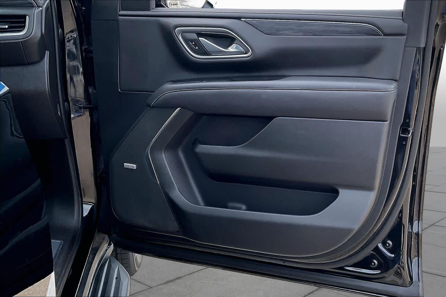 Used 2021 Onyx Black GMC SLT image 22