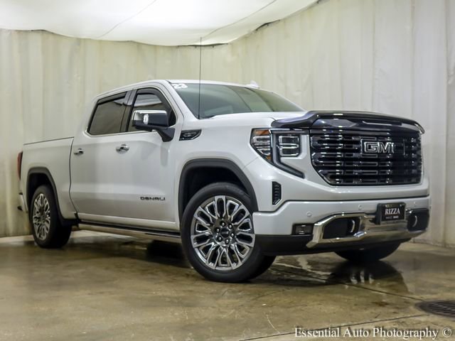 Used 2023 White Frost Tricoat GMC Denali Ultimate image 2