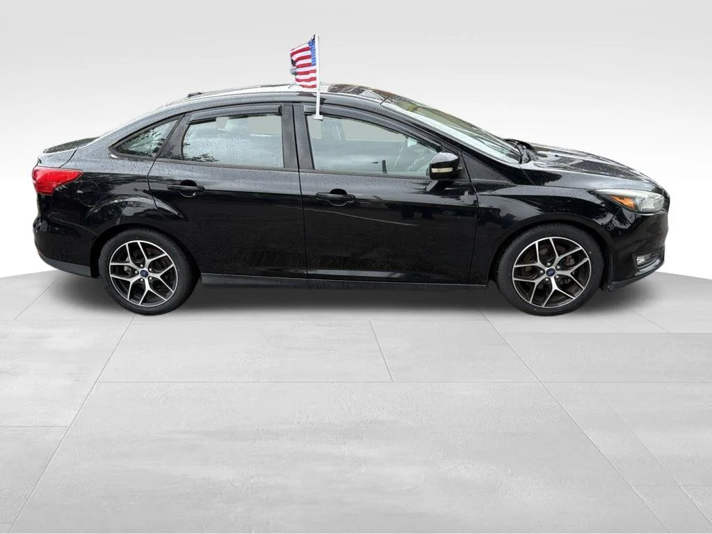 Used 2017 Black Ford SEL image 5