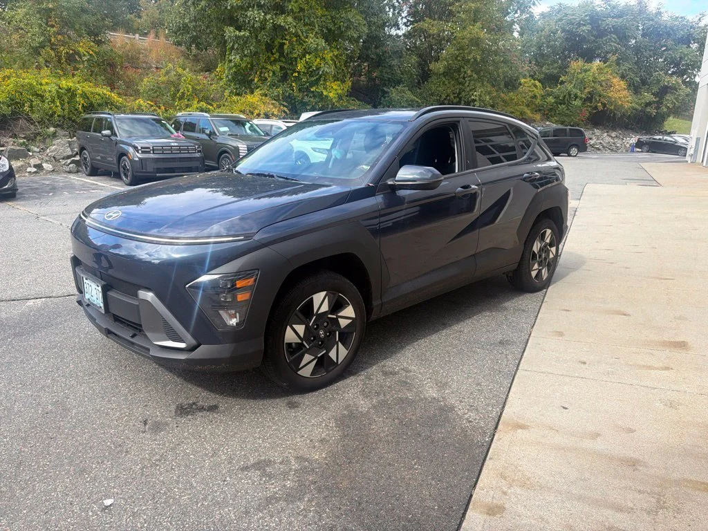 Used 2024 Blue Hyundai SEL image 3