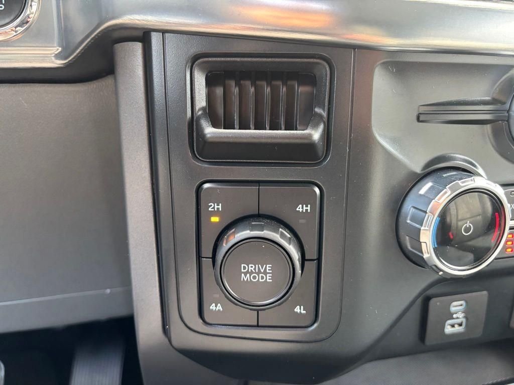 Certified Used 2022 Blue Metallic Ford Lariat image 42