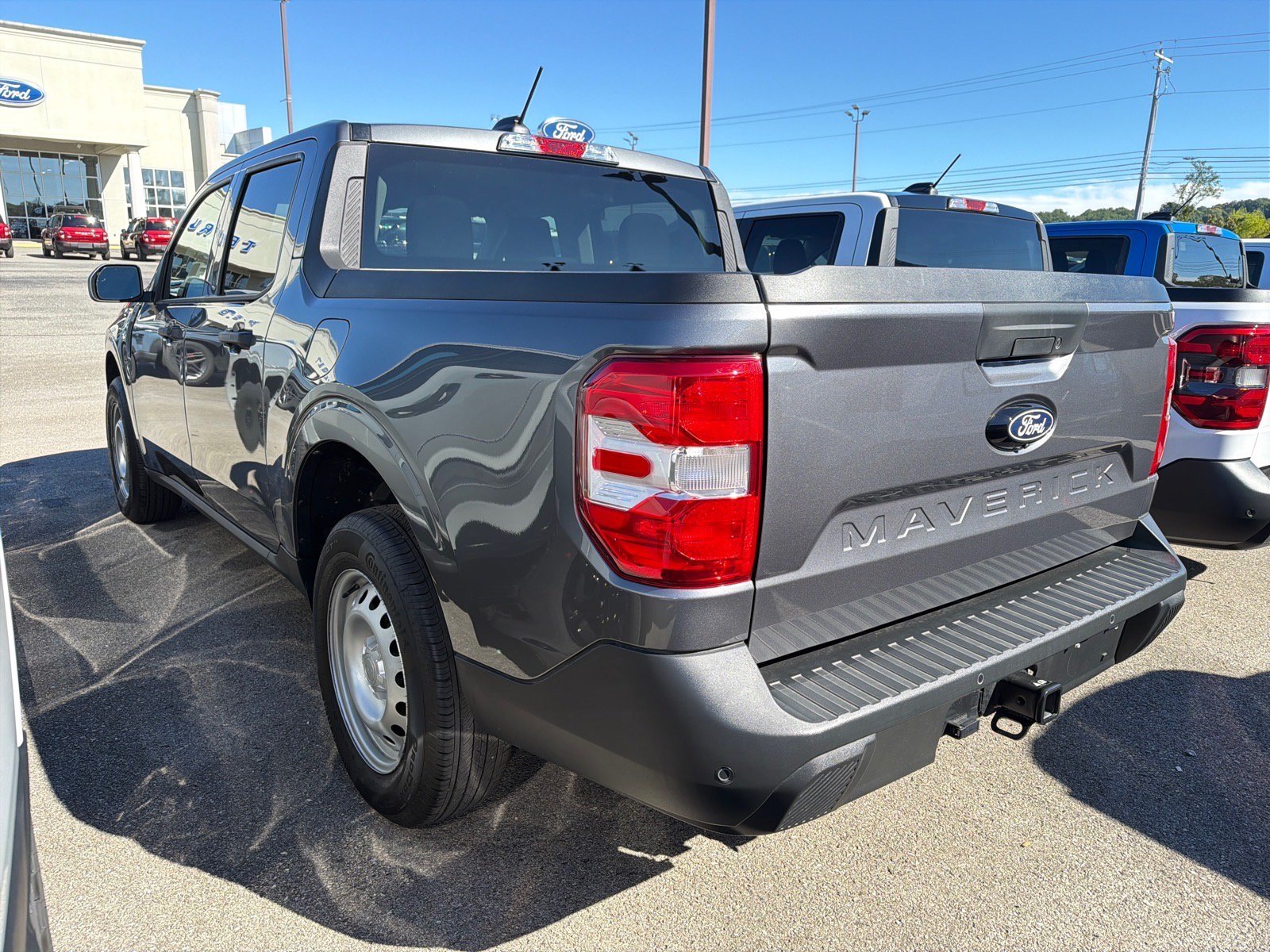 New 2026 Carbonized Gray Metallic Ford XL image 5