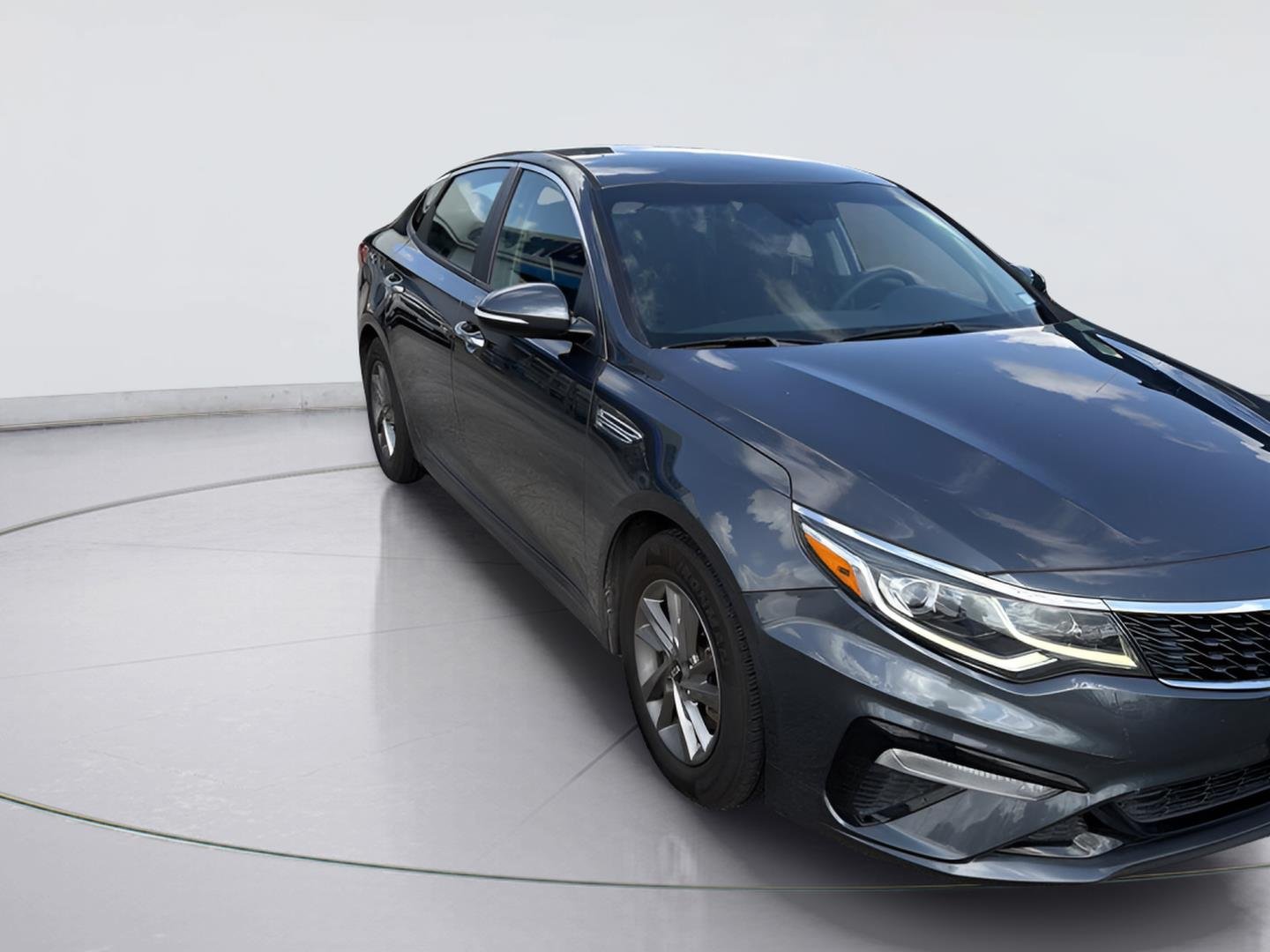 Used 2020 Gray Kia LX image 4
