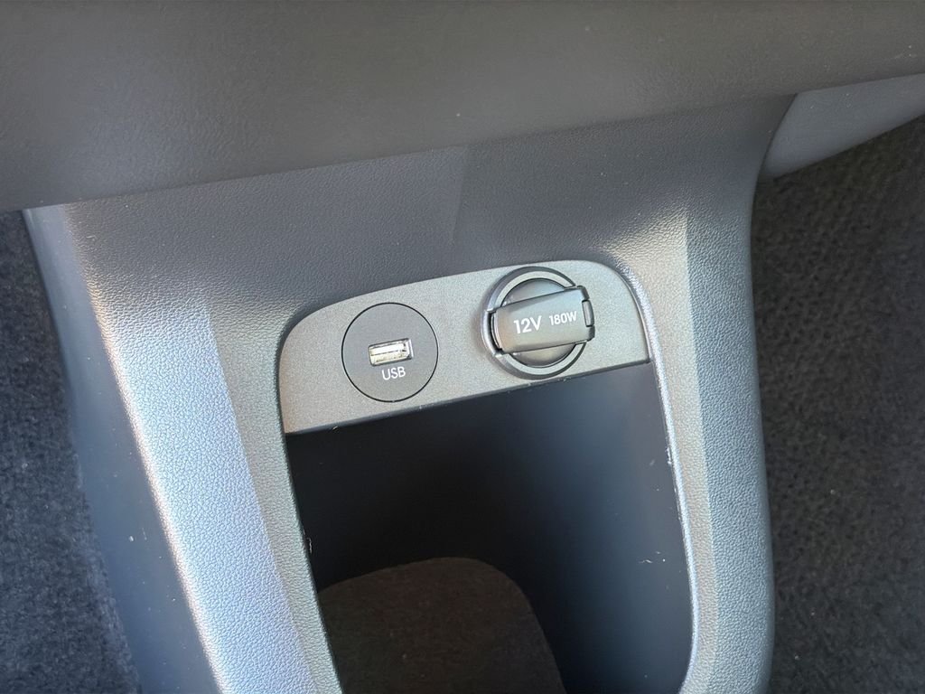Used 2024 Black Hyundai SEL image 27