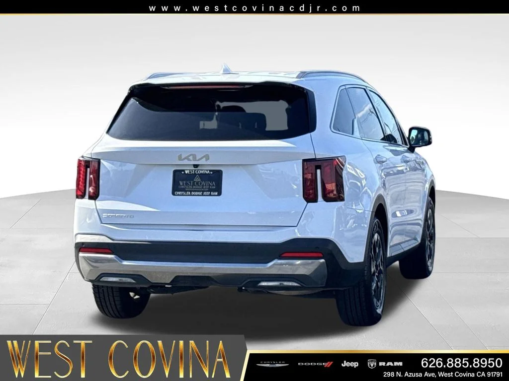 Used 2024 White Kia S image 10
