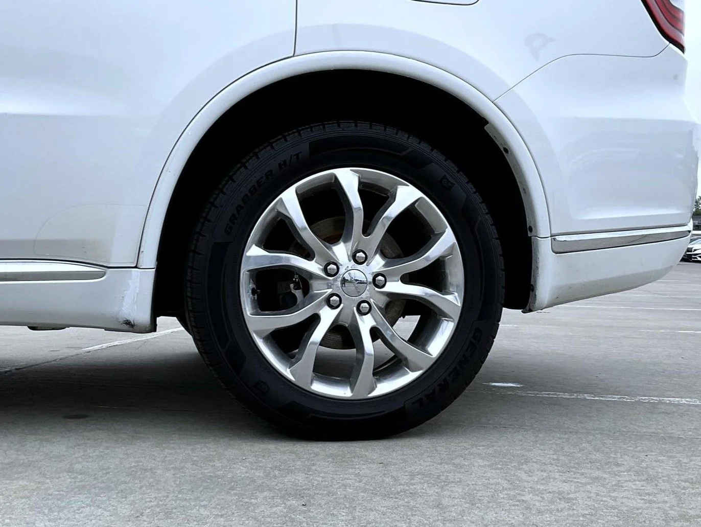 Used 2016 White Dodge Citadel image 25