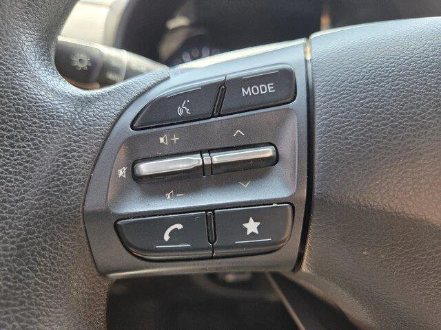Used 2022 Ultra Black Hyundai SEL image 14