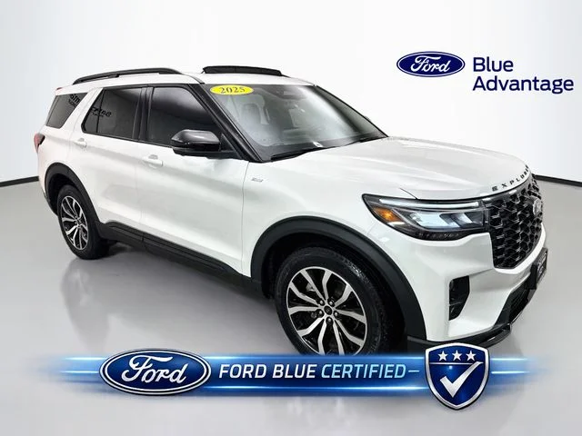 Certified Used 2025 Star White Metallic Tri-Coat Ford ST-Line image 1