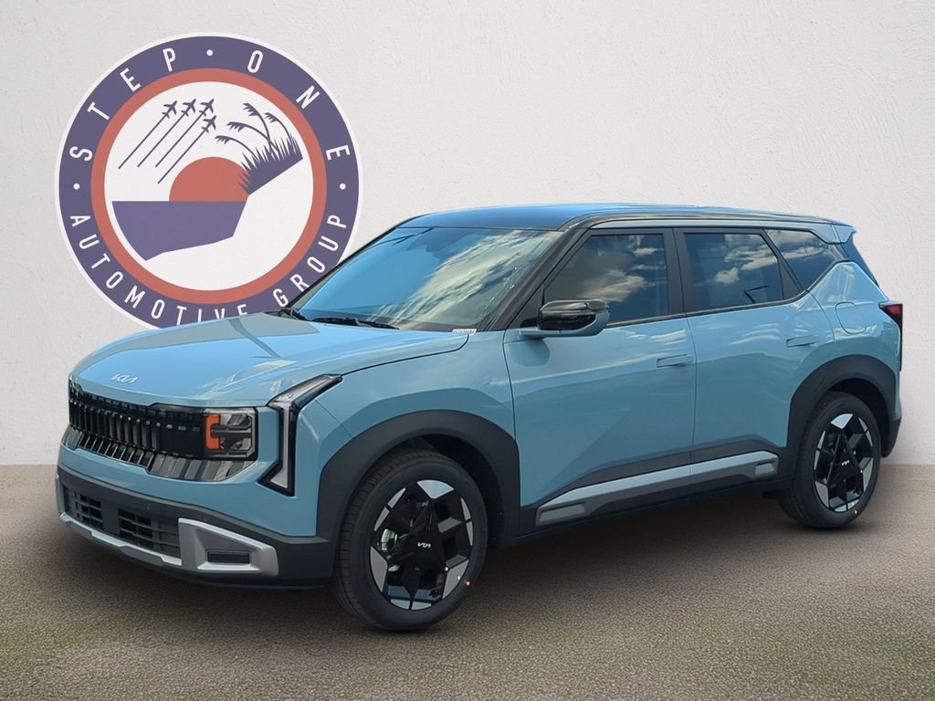 New 2027 Frost Blue / Black Roof Kia S image 2