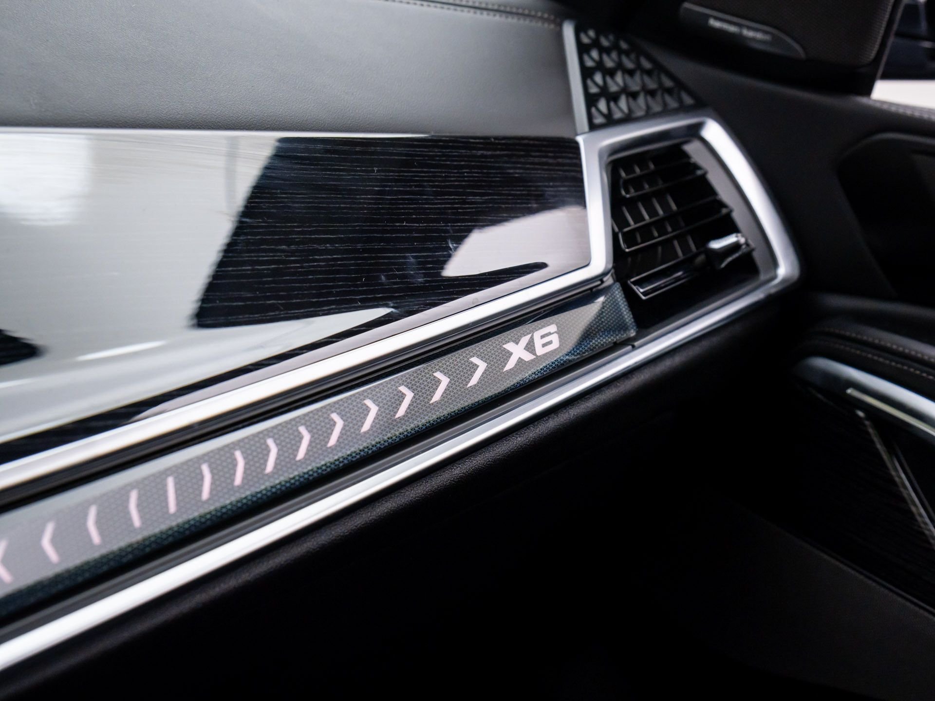New 2026 Skyscraper Grey Metallic BMW xDrive40i image 30