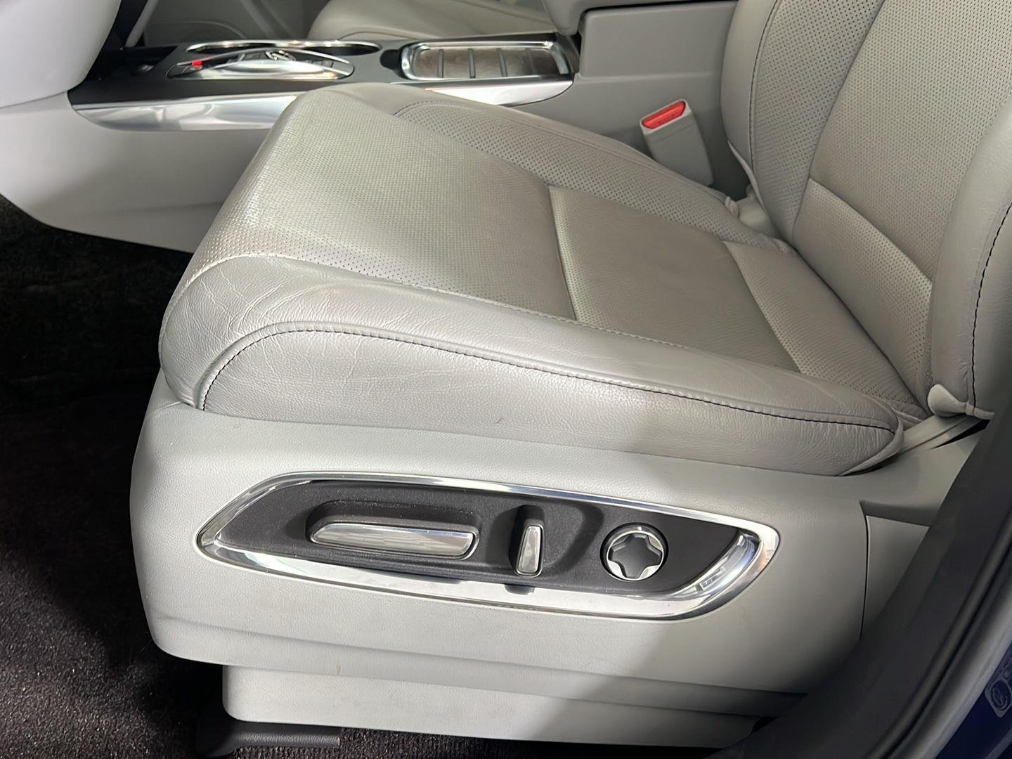 Used 2019  Acura w/Technology Pkg image 15