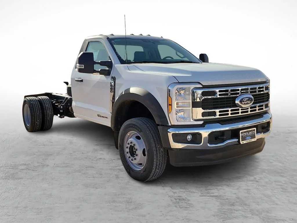 2026 Ford F-600 XL 4x4 Regular Cab 169-In DRW's photo