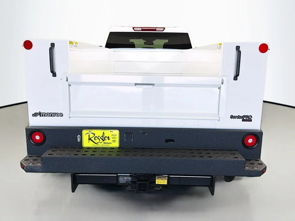 New 2026 Summit White Chevrolet WT image 6