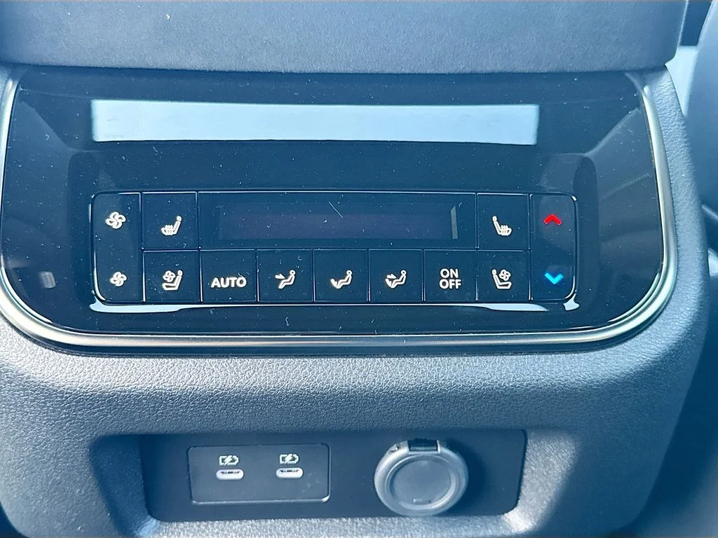 New 2026 2T RADIANT WHIT INFINITI Autograph 4WD image 28