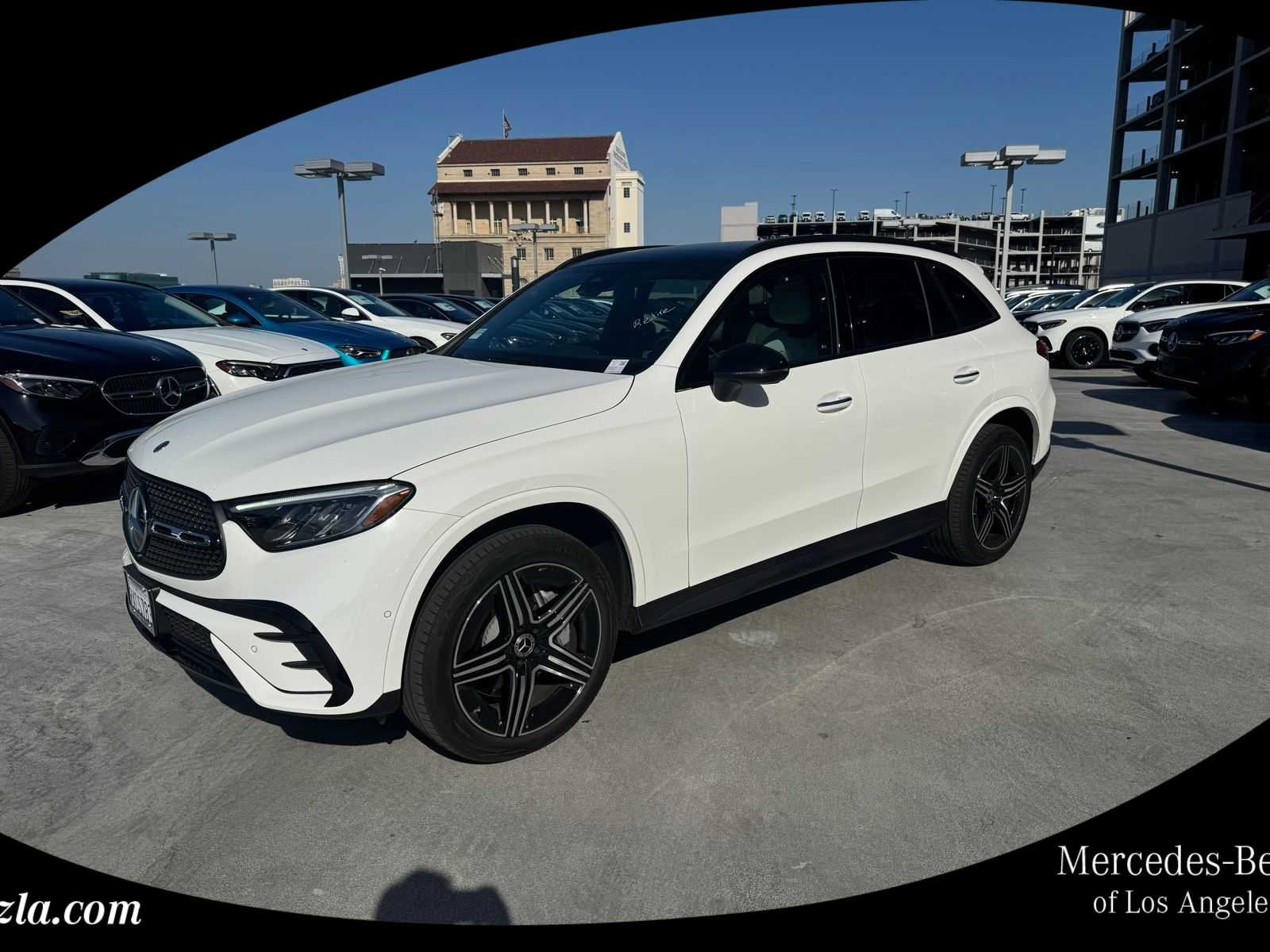 2026 Mercedes-Benz GLC GLC 300's photo