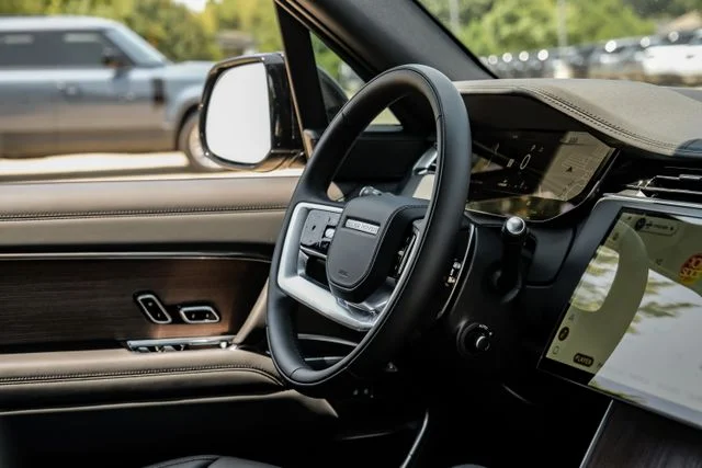 2026 Land Rover Range Rover SE - Photo 16