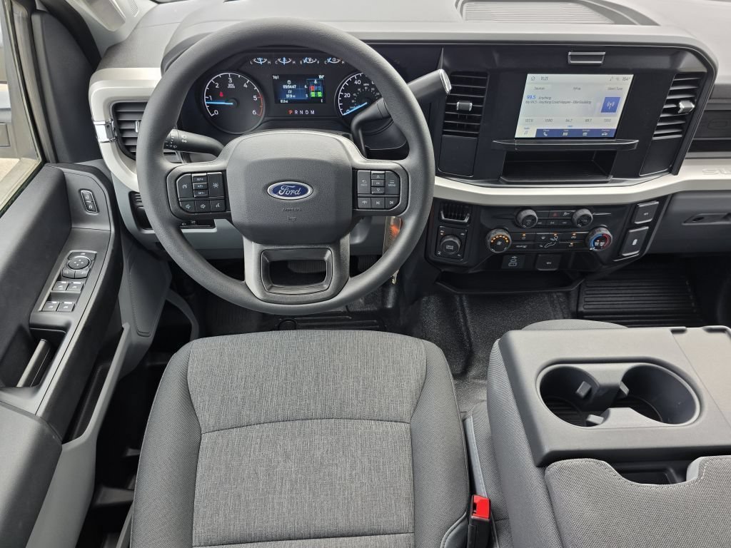 New 2025 Oxford White Ford XL image 33