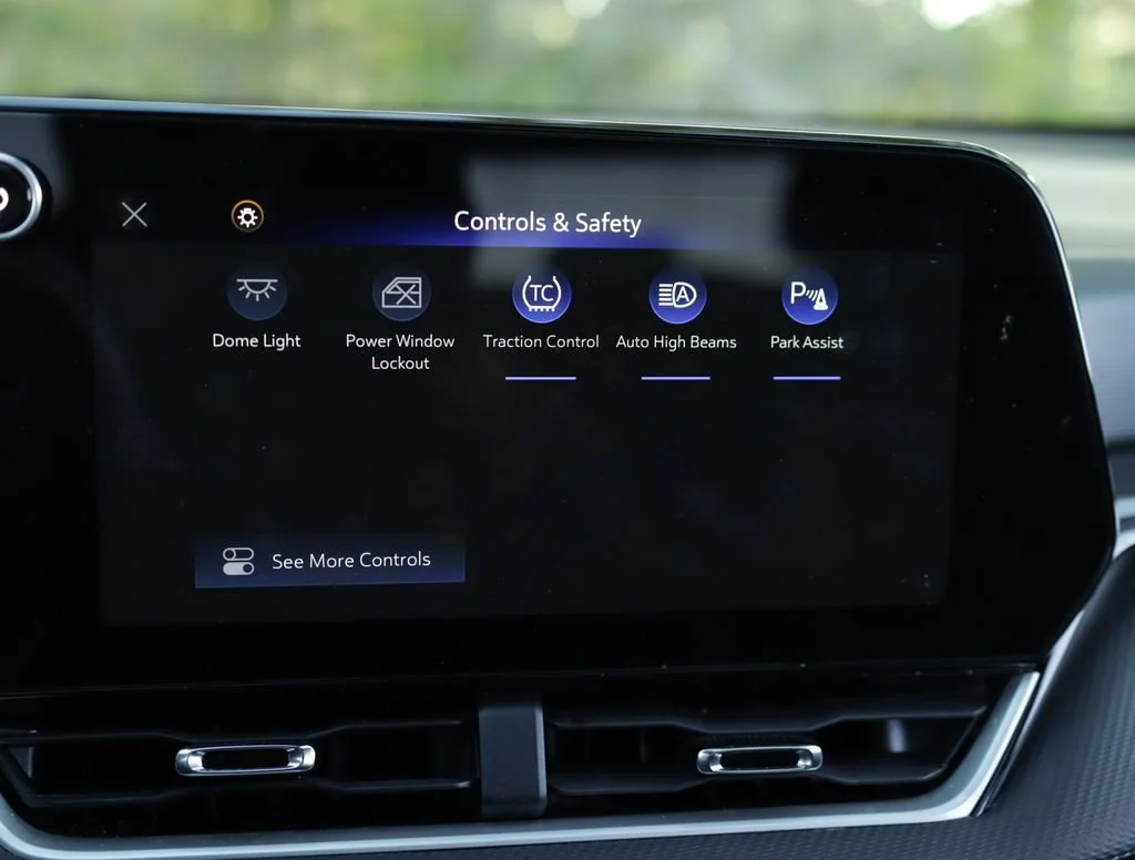 2025 Chevrolet Equinox LT - Photo 16